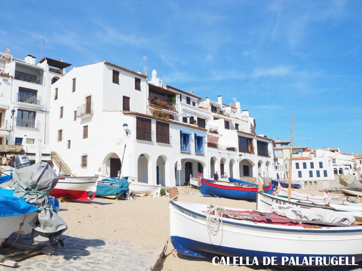 Apartamento Amb Piscina I Aparcament - Baixos Amb Jardinet *