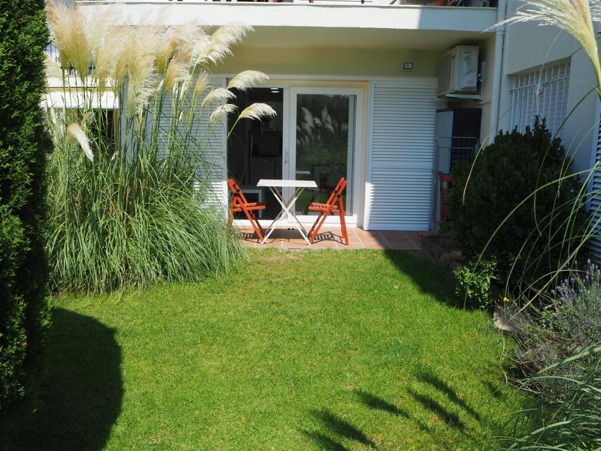Appartement Amb Piscina I Aparcament - Baixos Amb Jardinet